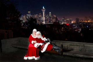Seattle Santa Claus and Mrs Claus